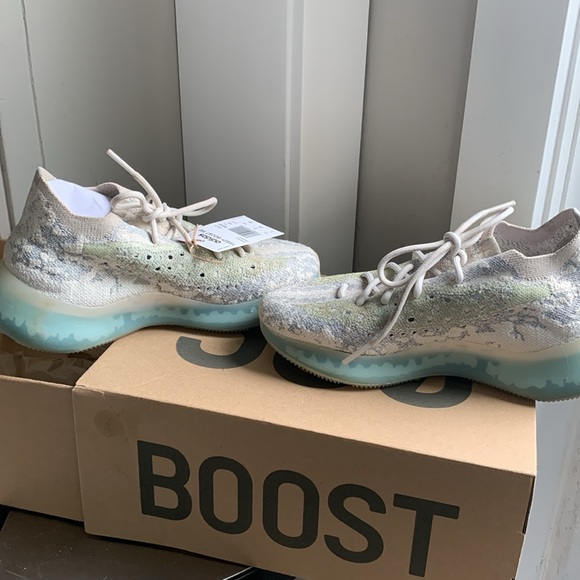 Yeezy Boost 380 made by Adidas Male US 8 and UK 7.5 - Picture 8 of 8